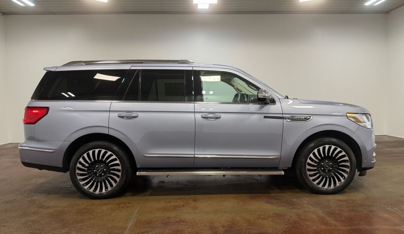 2020 Lincoln Navigator Black Label