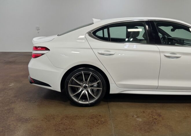 2025 Genesis G70 2.5T
