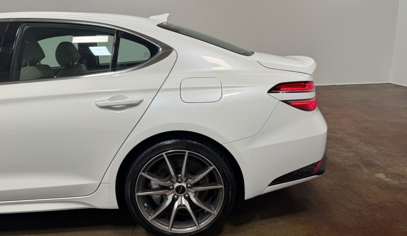 2025 Genesis G70 2.5T