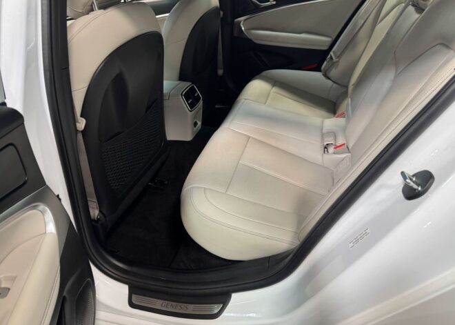 2025 Genesis G70 2.5T