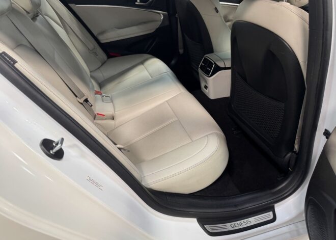 2025 Genesis G70 2.5T