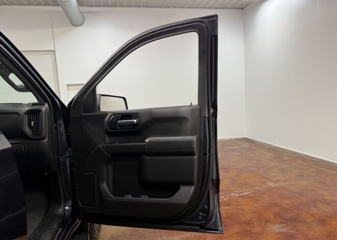 2020 Chevrolet Silverado 1500 Custom Trail Boss