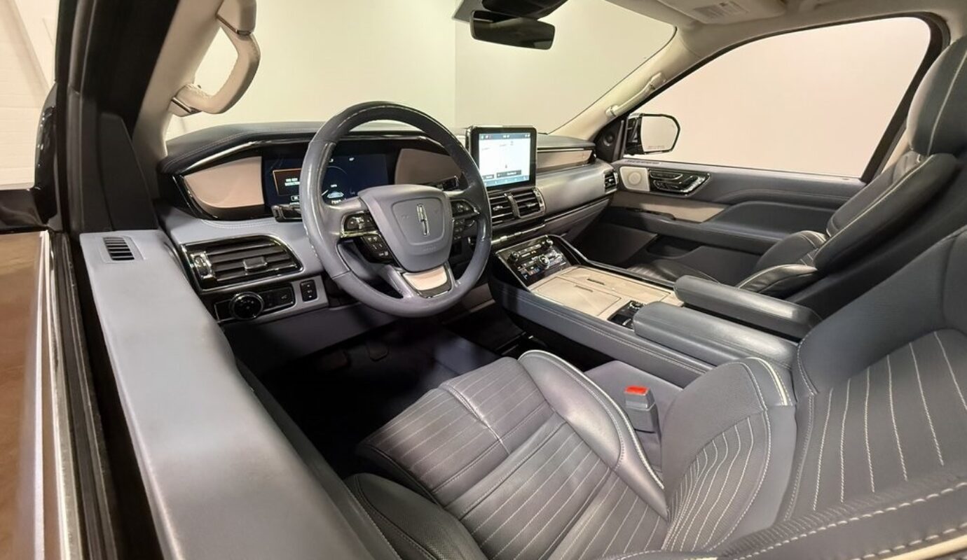 2020 Lincoln Navigator Black Label
