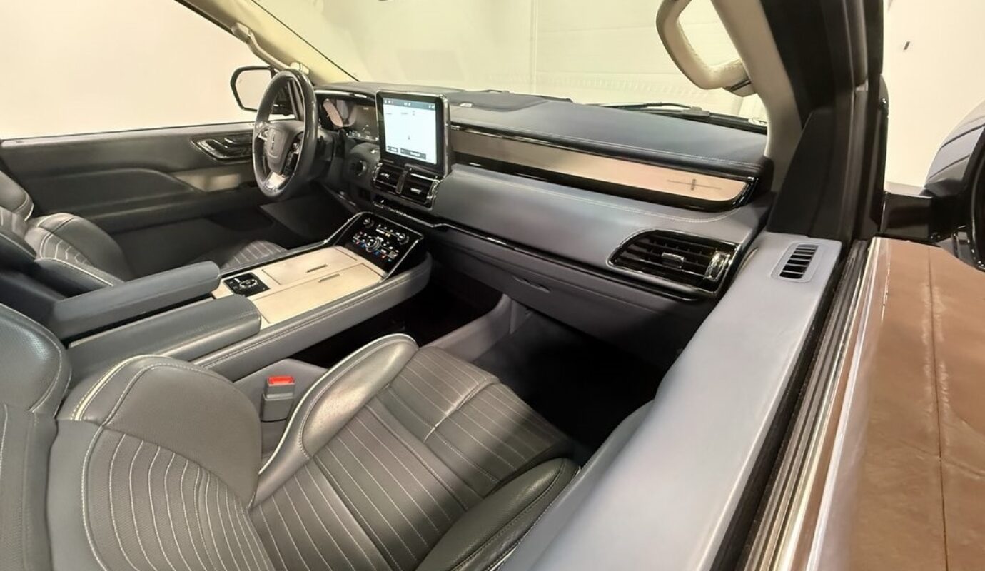 2020 Lincoln Navigator Black Label