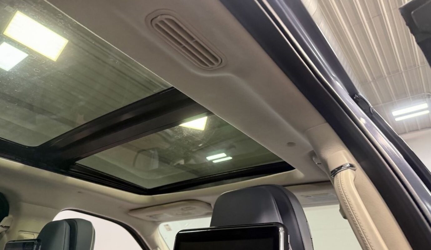 2020 Lincoln Navigator Black Label