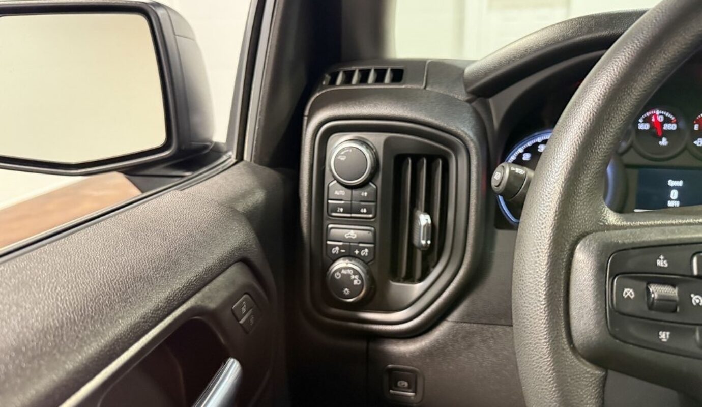 2020 Chevrolet Silverado 1500 Custom Trail Boss