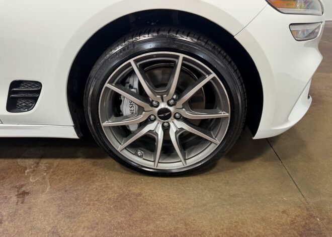 2025 Genesis G70 2.5T